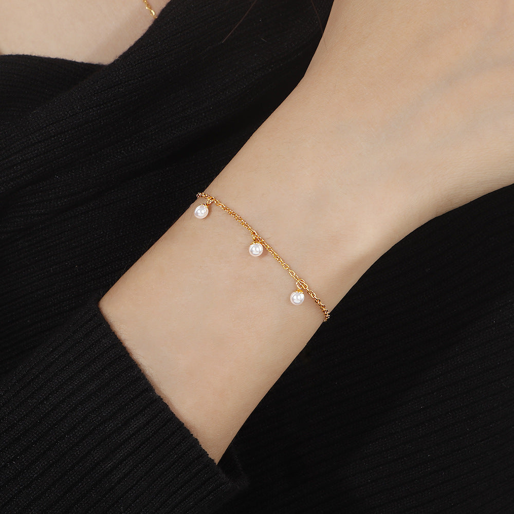 Elegant Pearl Bracelet