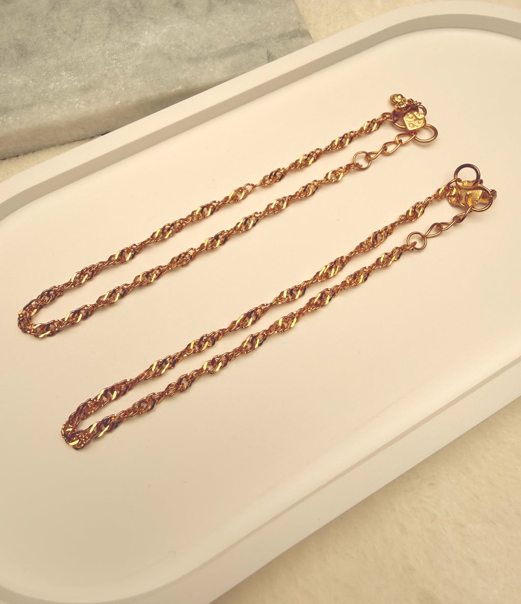 Anki Gold-Tone Chain Anklet | Bold Rope & Shimmering Twist Variants