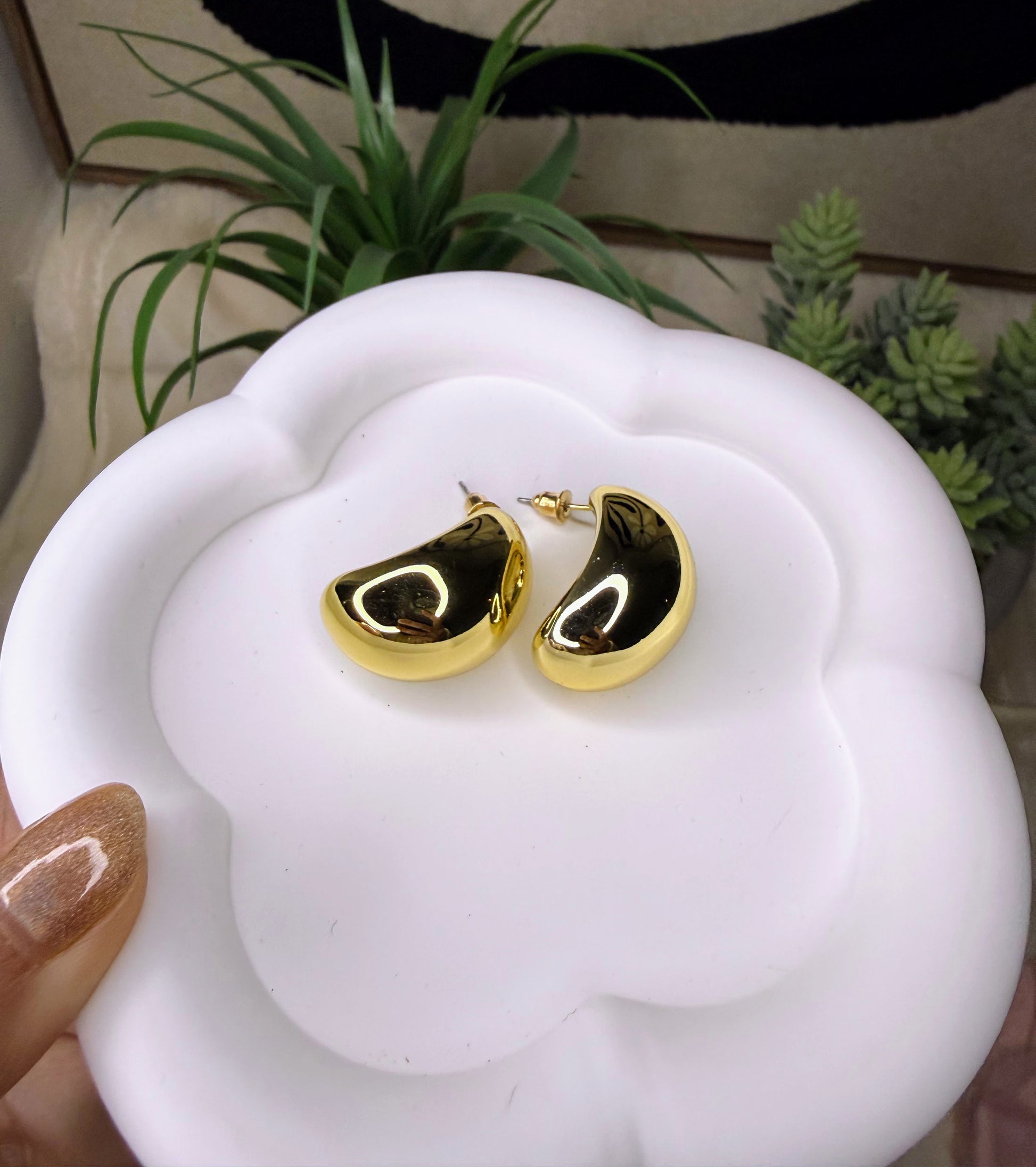 Bubble Hoops – Chunky Gold Statement Earrings for Women | Lightweight Ribbed, Textured, & Polished C-Hoops