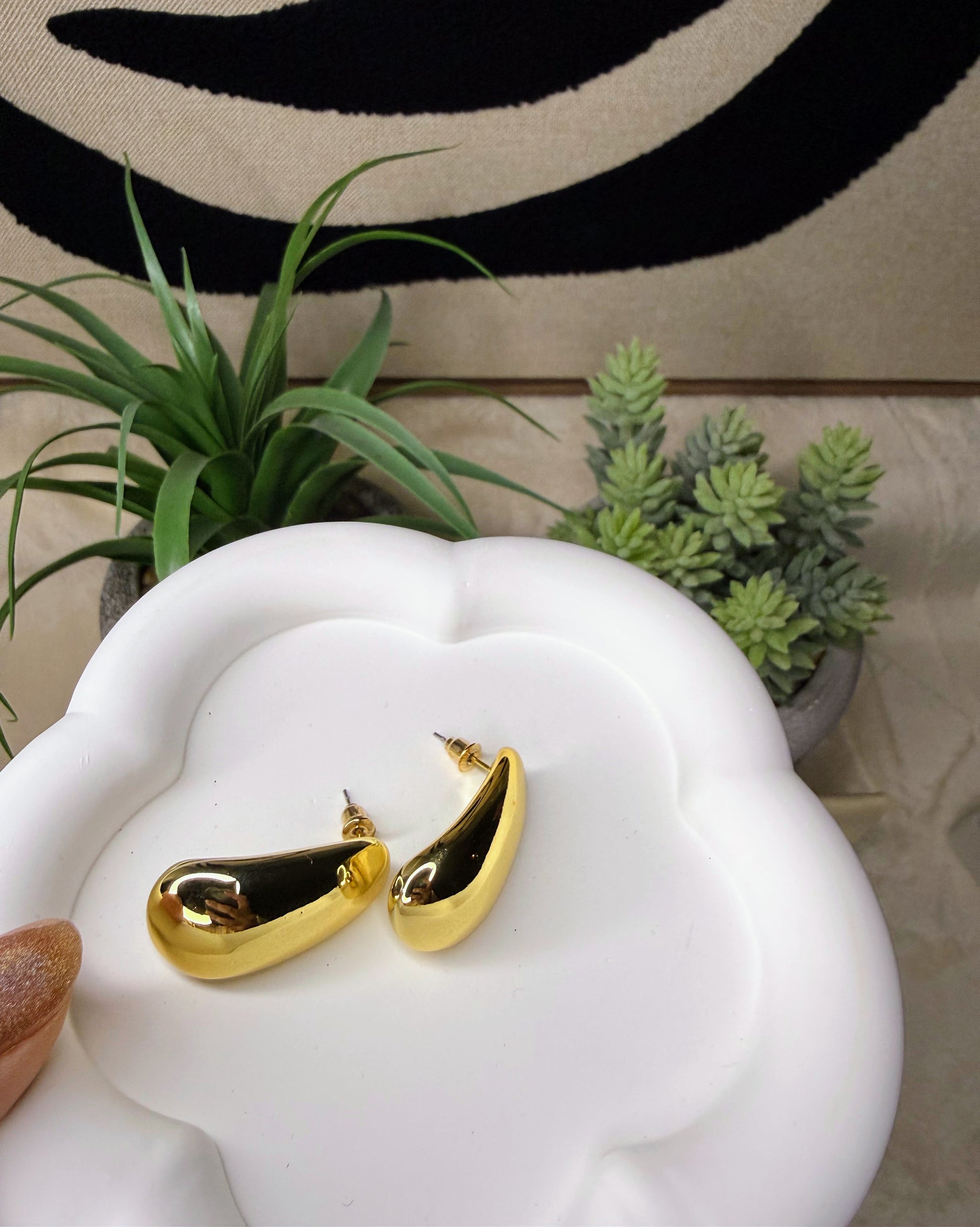 Bubble Hoops – Chunky Gold Statement Earrings for Women | Lightweight Ribbed, Textured, & Polished C-Hoops