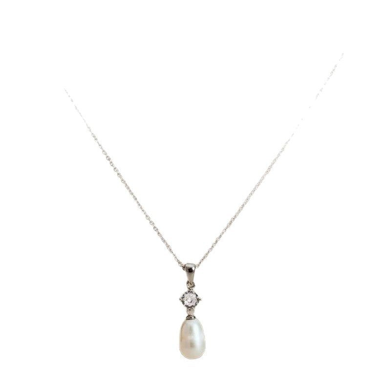 Pearl Clavicle Necklace