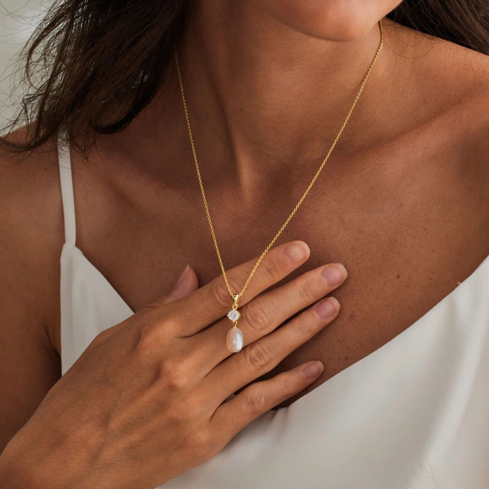Pearl Clavicle Necklace