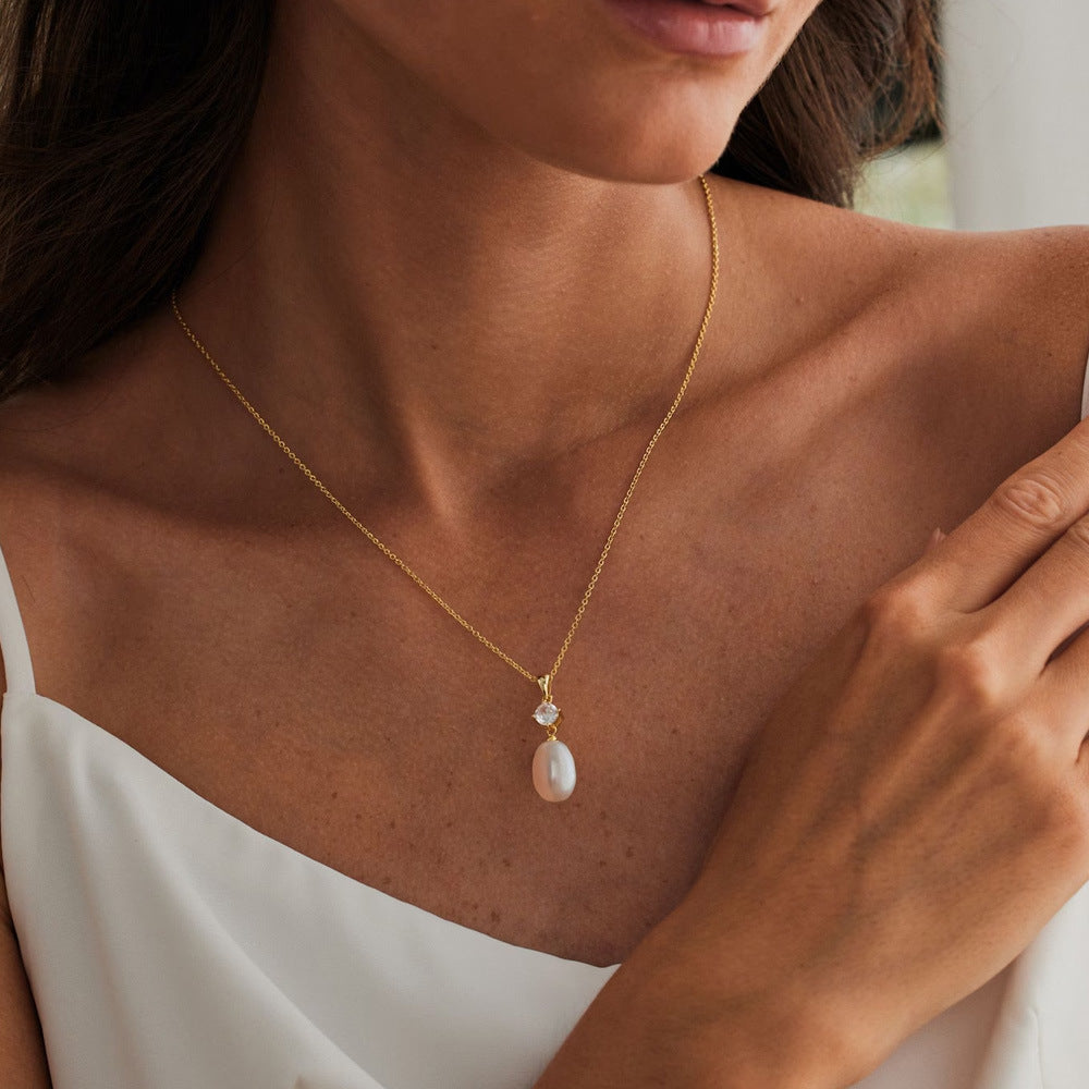 Pearl Clavicle Necklace